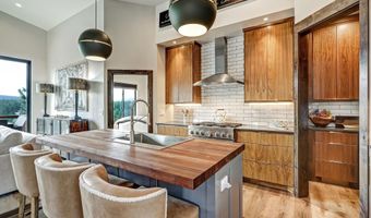 21 Torrey Pines Ln, Angel Fire, NM 87710