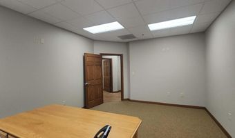 604 E Montford Ave, Ada, OH 45810