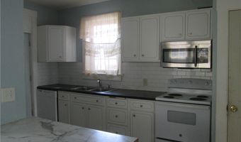 1715 Duss Ave, Ambridge, PA 15003