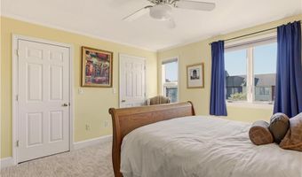 216 Goddard Row, Newport, RI 02840