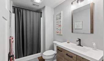 5401 N AMETHYST Dr, Appleton, WI 54913