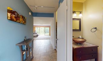718 Peninsula Ct, Ann Arbor, MI 48105