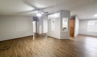 402 E College Ave, Alvarado, TX 76009