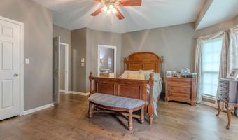 8900 Hinkson Rd, Benton, AR 72019