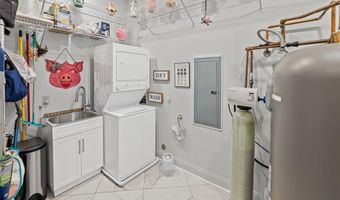 7 Alby St 2, Alton, IL 62002