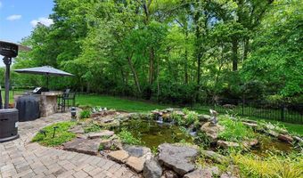 500 Terrington Dr, Ballwin, MO 63021