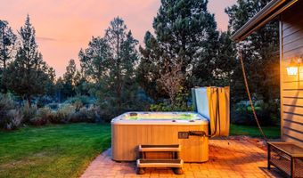 20960 Royal Oak Cir, Bend, OR 97701