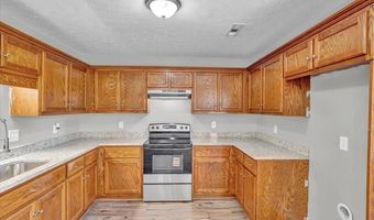 28221 Nuke Whitt Ln, Ardmore, AL 35739