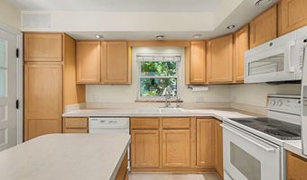 93 N Harding Rd, Columbus, OH 43209