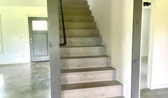 2339 E Tulip Rd, Bloomfield, IN 47424