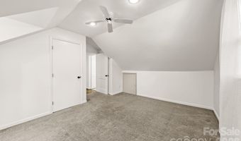 2220 Arnold Dr, Charlotte, NC 28205