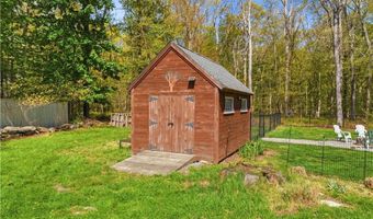 434 N Quidnessett Rd, North Kingstown, RI 02852