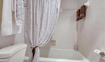 4141 N HENDERSON Rd 322, Arlington, VA 22203