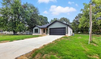 410 N Cedar St St, Beebe, AR 72012