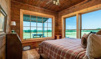 1370 Parker Dairy Rd, Alvord, TX 76225