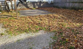 564 Carroll St, Akron, OH 44304
