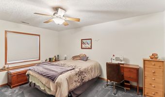 1106 Cassidy Curv, Adel, IA 50003
