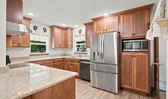 1306 Porter Ave, Aurora, MO 65605