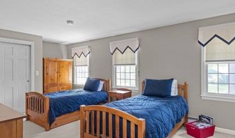 4 Noel Rd, Andover, MA 01810