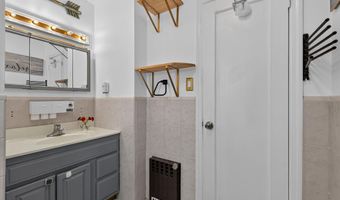 9 LINCOLN Pkwy, Bayonne, NJ 07002