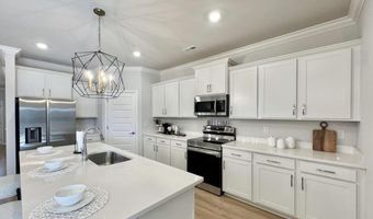 18048 Longleaf Dr, Athens, AL 35611