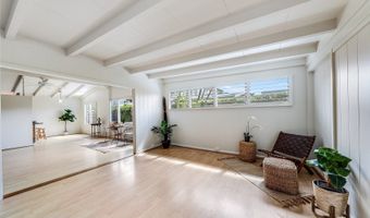 520 Papalani St, Kailua, HI 96734