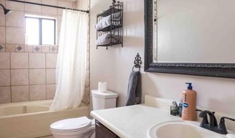 411 N CHURCH St, Bloomfield, NM 87413