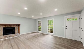2440 Red Fox Run NW, Acworth, GA 30101