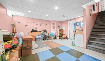 1 SOUTHDOWN Dr, Andover, NJ 07848