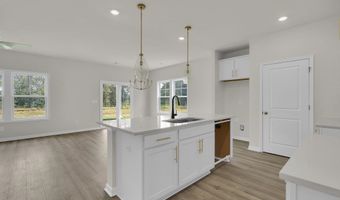 131 Hunter Ridge Dr, Boiling Springs, SC 29316
