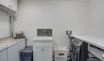 46 West St, Berlin, MA 01503