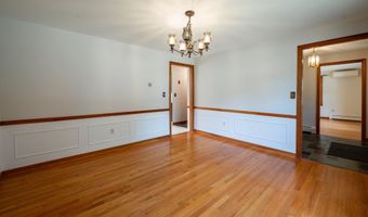 198 N Timber Ln, Cheshire, CT 06410