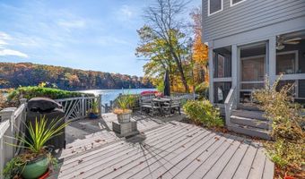 340 W Lakeshore Dr, Alloway, NJ 07422