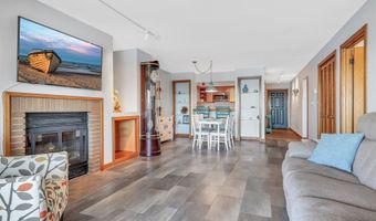1 3RD St 204, Astoria, OR 97103
