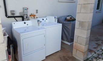 2456 Coyne St, Honolulu, HI 96826