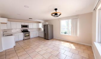 134 Eckfield, Algonac, MI 48001