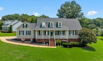 404 Shallowford Dr, Boiling Springs, SC 29316