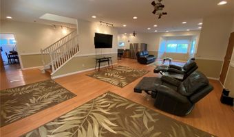 1268 Ulupii St, Kailua, HI 96734