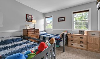 637 FULTON St, Akron, PA 17501