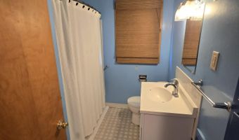 1312 N 10th St, Beatrice, NE 68310