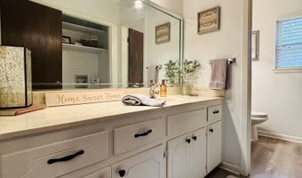 816 Teresa Dr, Benton, AR 72015