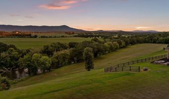 1020 Thomas Rd, Benton, TN 37307