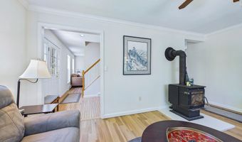 40 Meadow Dr, Bar Harbor, ME 04609