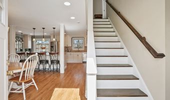 53 Clearview Dr, Brookfield, CT 06804