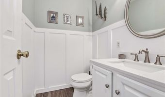 705 Lake Trl, Aurora, OH 44202