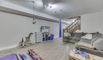 7082 Tremont Dr, Bargersville, IN 46106