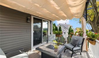 54 Salem Ave, Cranston, RI 02920