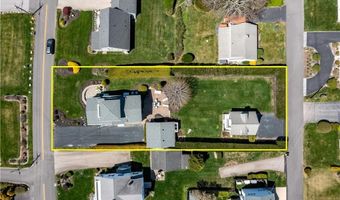 276 Bonnet Point Rd, Narragansett, RI 02882