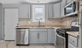 255 KENNEDY Blvd, Bayonne, NJ 07002