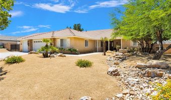 19581 Powhatan Rd, Apple Valley, CA 92308